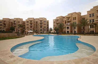 شقة - 2 غرف نوم - 2 حمامات للبيع في القطامية بلازا - التجمع الاول - مدينة القاهرة الجديدة - القاهرة