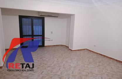 Apartment - 3 Bedrooms - 2 Bathrooms for rent in Mohammed Al Maqref St. - 6th Zone - Nasr City - Cairo