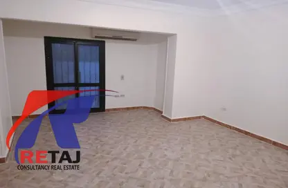 Apartment - 3 Bedrooms - 2 Bathrooms for rent in Mohammed Al Maqref St. - 6th Zone - Nasr City - Cairo