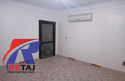 Apartment - 3 Bedrooms - 2 Bathrooms for rent in Mohammed Al Maqref St. - 6th Zone - Nasr City - Cairo