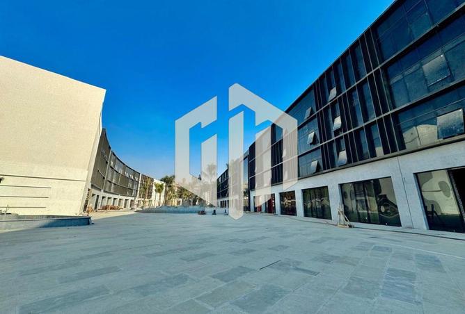 83406616 - Property Image 3