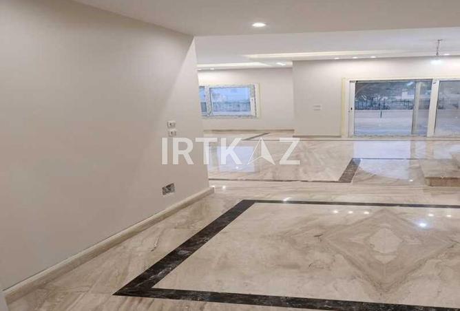 92692200 - Property Image 3