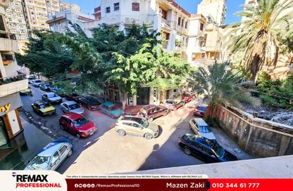 Apartment - 3 Bedrooms - 2 Bathrooms for rent in Shaarawy St. - Laurent - Hay Sharq - Alexandria