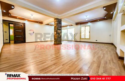 Apartment - 3 Bedrooms - 2 Bathrooms for rent in Shaarawy St. - Laurent - Hay Sharq - Alexandria