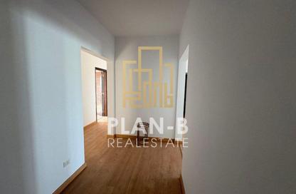 Apartment - 3 Bedrooms - 3 Bathrooms for rent in Beverly Hills Road - 17th District - Sheikh Zayed City - Giza