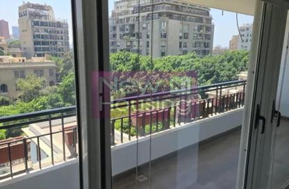 شقة - 3 غرف نوم - 3 حمامات للايجار في الزمالك - القاهرة