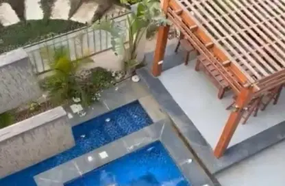 Villa - 5 Bedrooms - 6 Bathrooms for sale in Gardenville - Hyde Park - New Cairo City - Cairo