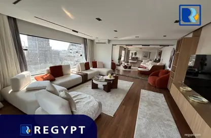 Apartment - 4 Bedrooms - 3 Bathrooms for rent in Ahmed Heshmat St. - Zamalek - Cairo