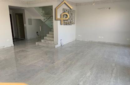 تاون هاوس - 3 - 3 للايجار في باتيو الزهراء - كمبوندات الشيخ زايد - الشيخ زايد - الجيزة
