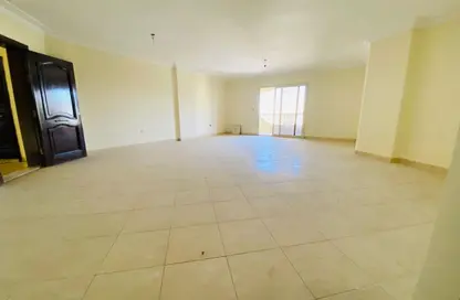 Apartment - 3 Bedrooms - 3 Bathrooms for sale in Retaj - South Investors Area - New Cairo City - Cairo