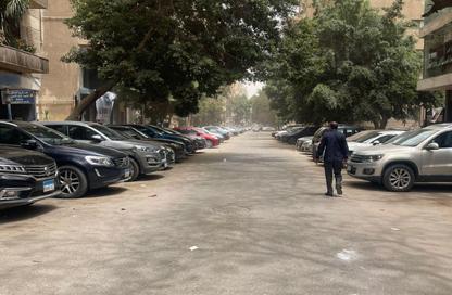 Apartment - 6 Bedrooms - 4 Bathrooms for sale in Abdel Moneim Riad St. - Mohandessin - Giza