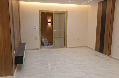 Apartment - 3 Bedrooms - 1 Bathroom for sale in Gate 1 - Khofo - Hadayek El Ahram - Giza