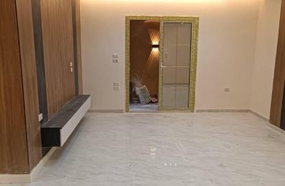 Apartment - 3 Bedrooms - 1 Bathroom for sale in Gate 1 - Khofo - Hadayek El Ahram - Giza