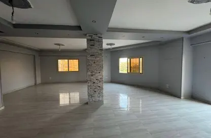 شقة - 3 غرف نوم - 2 حمامات للايجار في البنفسج 3 - البنفسج - مدينة القاهرة الجديدة - القاهرة