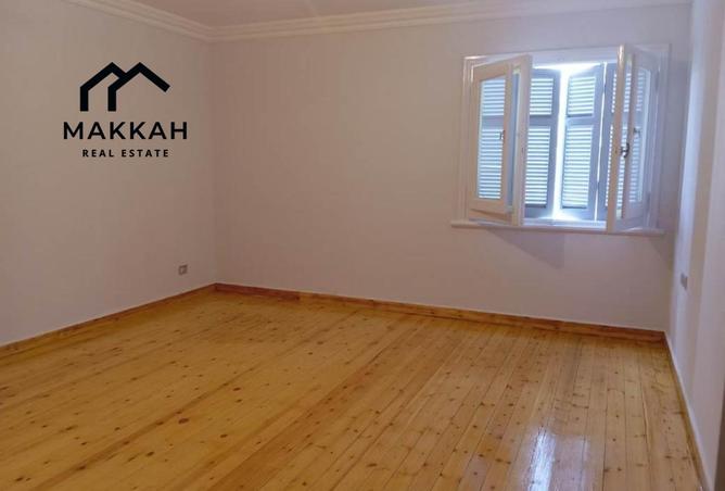 69841695 - Property Image 3