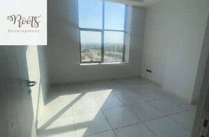 عيادة - غرفة نوم - 1 حمام للبيع في هالتاون - مدينة 6 أكتوبر - الجيزة