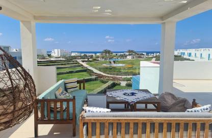 Penthouse - 3 - 2 for sale in Fouka Bay - Ras Al Hekma - North Coast