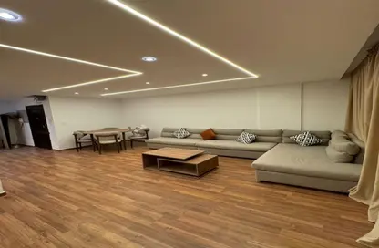 شقة - 3 غرف نوم - 3 حمامات للايجار في شارع ابو بكر الصديق - الرحاب المرحلة الثانية - الرحاب - مدينة القاهرة الجديدة - القاهرة