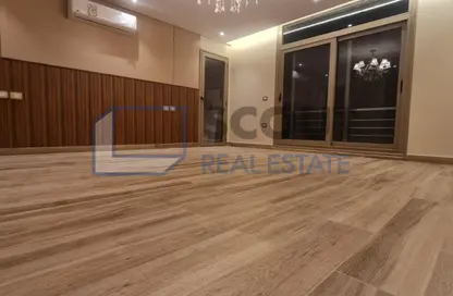 Apartment - 3 Bedrooms - 3 Bathrooms for rent in Tag Sultan - Ring Road - Cairo