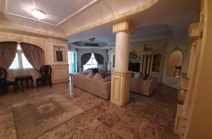Villa - 5 Bedrooms - 7 Bathrooms for sale in Al Shouyfat - 5th Settlement Compounds - The 5th Settlement - New Cairo City - Cairo