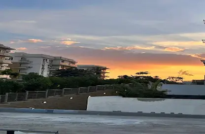 شقة - 2 غرف نوم - 2 حمامات للبيع في ماونتن فيو تشيل اوت بارك - التوسعات الشمالية - مدينة 6 أكتوبر - الجيزة