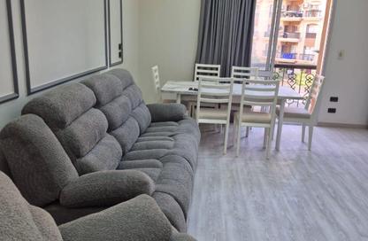 Apartment - 2 Bedrooms - 1 Bathroom for sale in Al Rehab - New Cairo City - Cairo