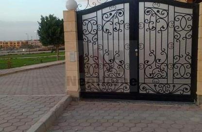 Apartment - 4 Bedrooms - 3 Bathrooms for rent in 8th District - Shorouk City - Cairo