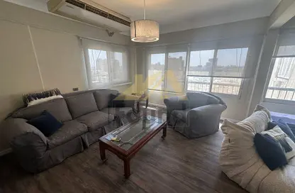 شقة - 3 غرف نوم - 3 حمامات للايجار في شارع المنصور محمد - الزمالك - القاهرة