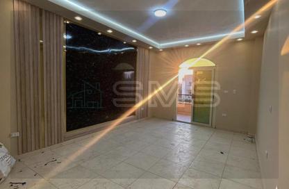 Apartment - 3 Bedrooms - 2 Bathrooms for rent in Al Shaimaa St. - Area F - Ganoob El Acadimia - New Cairo City - Cairo