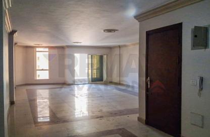 Apartment - 3 Bedrooms - 3 Bathrooms for rent in Mostafa Kamel St. - Smouha - Hay Sharq - Alexandria