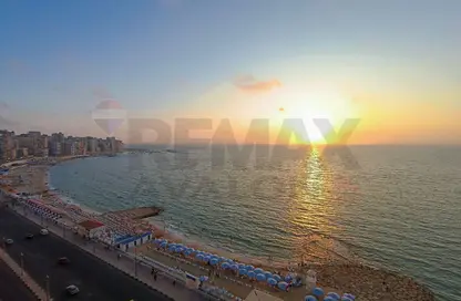 شقة - 3 غرف نوم - 2 حمامات للبيع في العصافرة بحري - العصافرة - حي ثان المنتزة - الاسكندرية