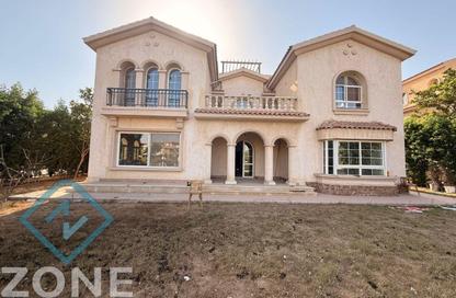 Villa - 4 Bedrooms - 4 Bathrooms for sale in Privado - Madinaty - Cairo