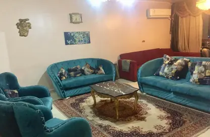 Apartment - 3 Bedrooms - 1 Bathroom for rent in Makram Ebeid St. - 6th Zone - Nasr City - Cairo