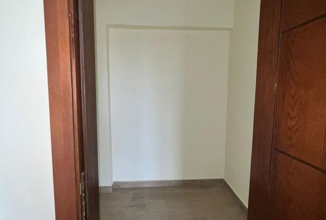 100920102 - Property Image 3