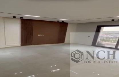 شقة - 3 غرف نوم - 3 حمامات للايجار في مون ريزيدنس - فيفث سكوير - التجمع الخامس - مدينة القاهرة الجديدة - القاهرة