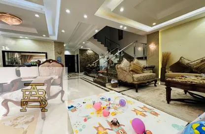 فيلا - 4 غرف نوم - 4 حمامات للبيع في مدينتي - القاهرة