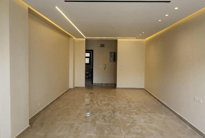 8543322 - Property Image 2