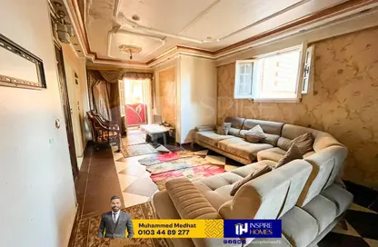 Apartment - 4 Bedrooms - 2 Bathrooms for sale in Sidi Beshr - Hay Awal El Montazah - Alexandria
