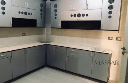 Apartment - 2 Bedrooms - 2 Bathrooms for sale in Palm Hills Village Gate - South Investors Area - New Cairo City - Cairo