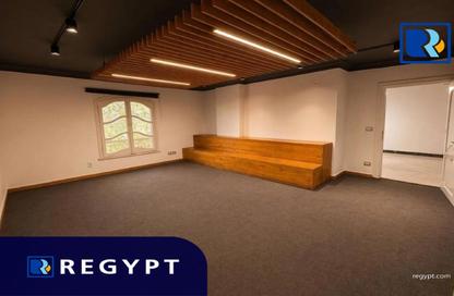 Office Space - Studio - 3 Bathrooms for rent in Street 213 - Degla - Hay El Maadi - Cairo