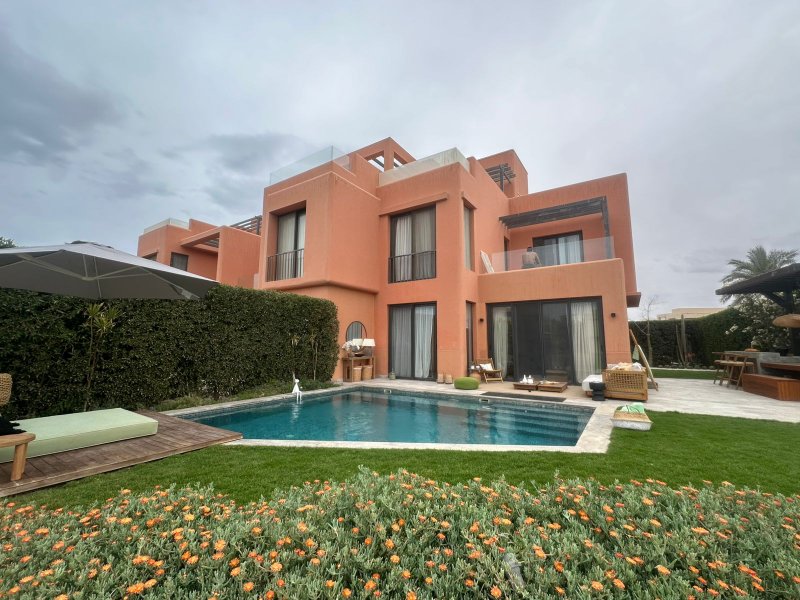 Rent 3BR Townhouse Corner | Private Pool | Tawila