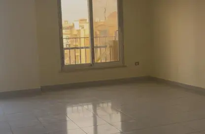 Apartment - 3 Bedrooms - 2 Bathrooms for rent in Al Gezira St. - South Investors Area - New Cairo City - Cairo