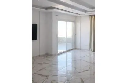 Apartment - 3 Bedrooms - 2 Bathrooms for rent in The Square - 5th Settlement Compounds - The 5th Settlement - New Cairo City - Cairo