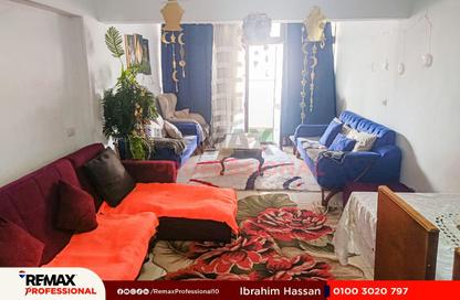 شقة - 3 غرف نوم - 2 حمامات للبيع في شارع عبد المنعم سند - الإبراهيمية - حي وسط - الاسكندرية