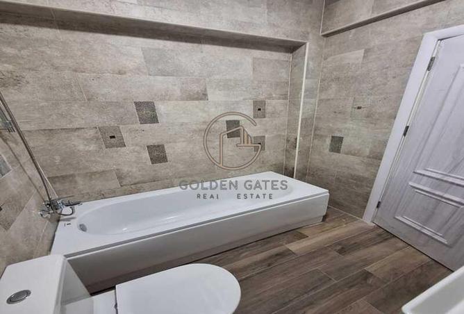 8600875 - Property Image 2