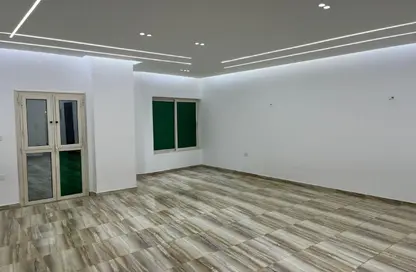 مساحات مكتبية - 3 غرف نوم - 2 حمامات للايجار في شارع التسعين الجنوبي - التجمع الخامس - مدينة القاهرة الجديدة - القاهرة