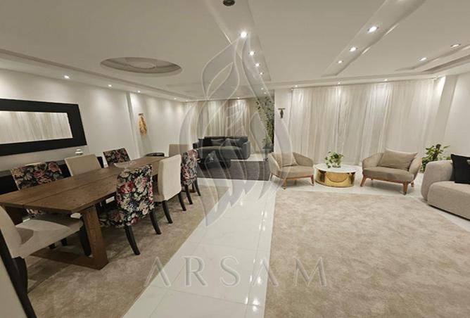 8703823 - Property Image 2