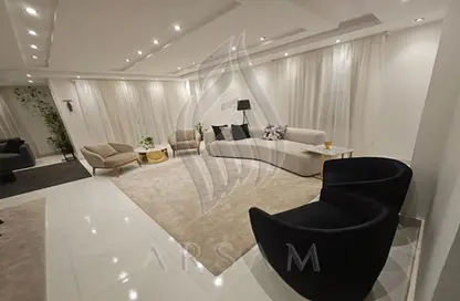 Apartment - 3 Bedrooms - 2 Bathrooms for sale in Sayed Darwish St. - Al Narges 7 - Al Narges - New Cairo City - Cairo