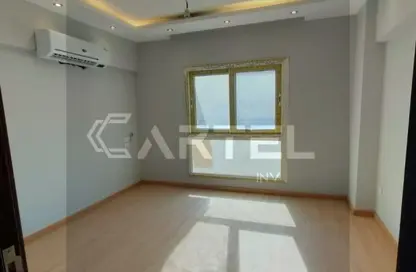 Apartment - 3 Bedrooms - 2 Bathrooms for sale in Mountain View iCity - 5th Settlement Compounds - The 5th Settlement - New Cairo City - Cairo