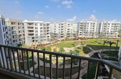 Apartment - 3 Bedrooms - 3 Bathrooms for sale in Hyde Park - New Cairo City - Cairo